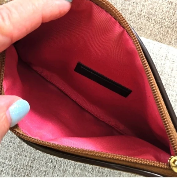 HP!  Coach Crossbody Bag And Essential Wristlet Bundle - Picture 15 of 16